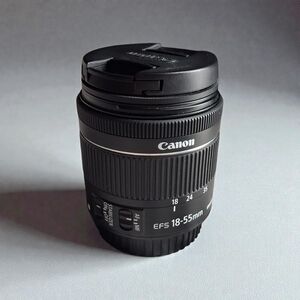 EF-S 18-55mm f/3.5-5.6 IS STM